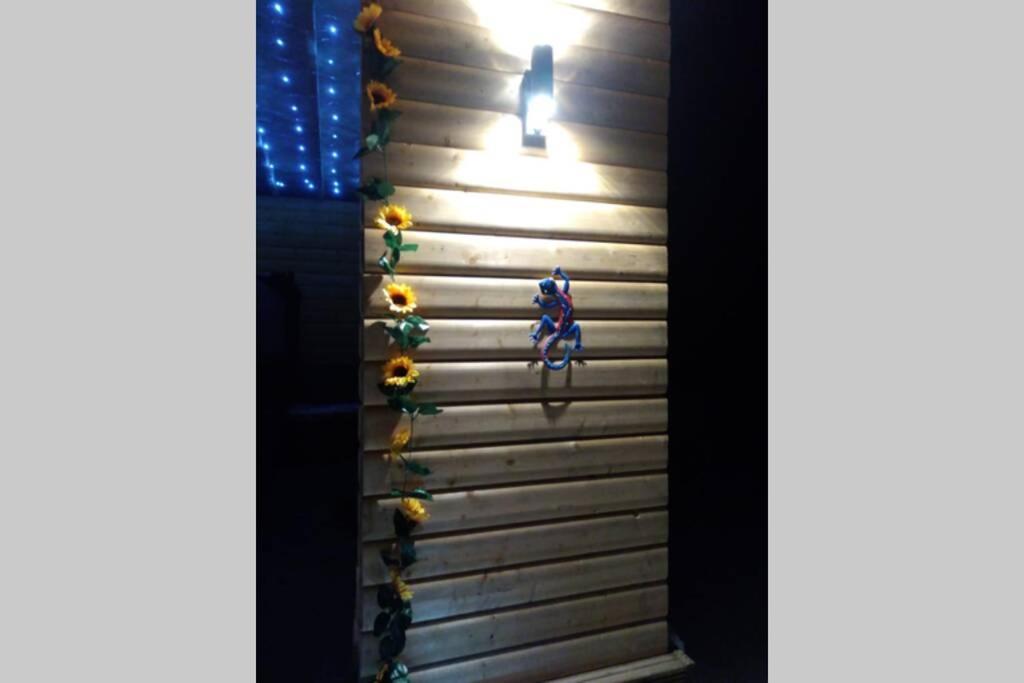 The Cottage - Hot Tub - Nr Glasgow - Self Check-In Коутбридж Екстериор снимка