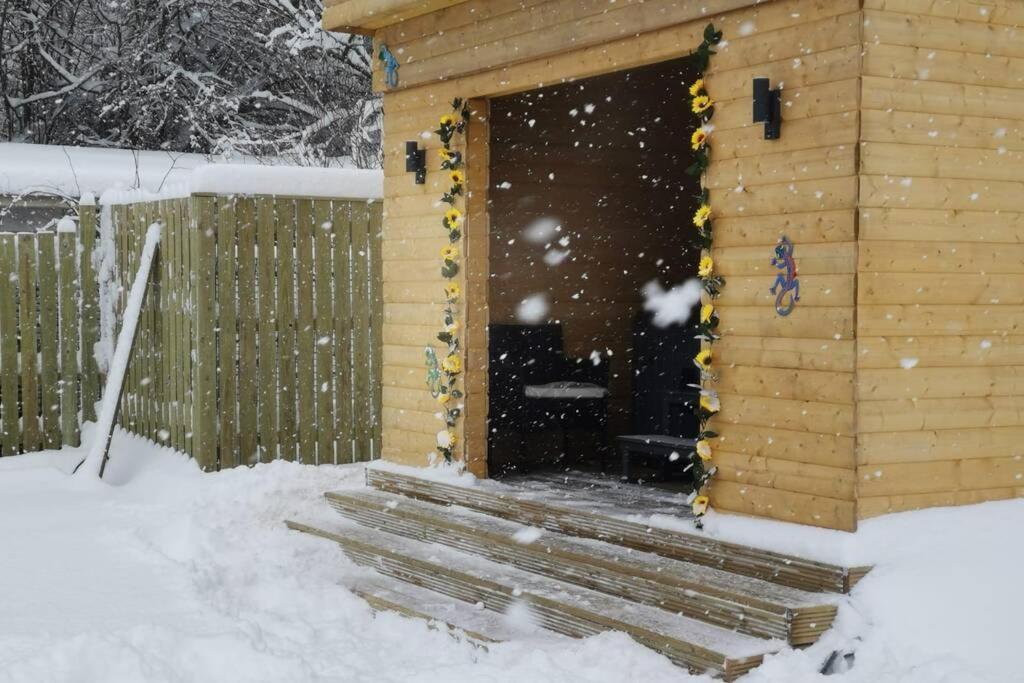 The Cottage - Hot Tub - Nr Glasgow - Self Check-In Коутбридж Екстериор снимка