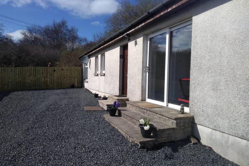 The Cottage - Hot Tub - Nr Glasgow - Self Check-In Коутбридж Екстериор снимка