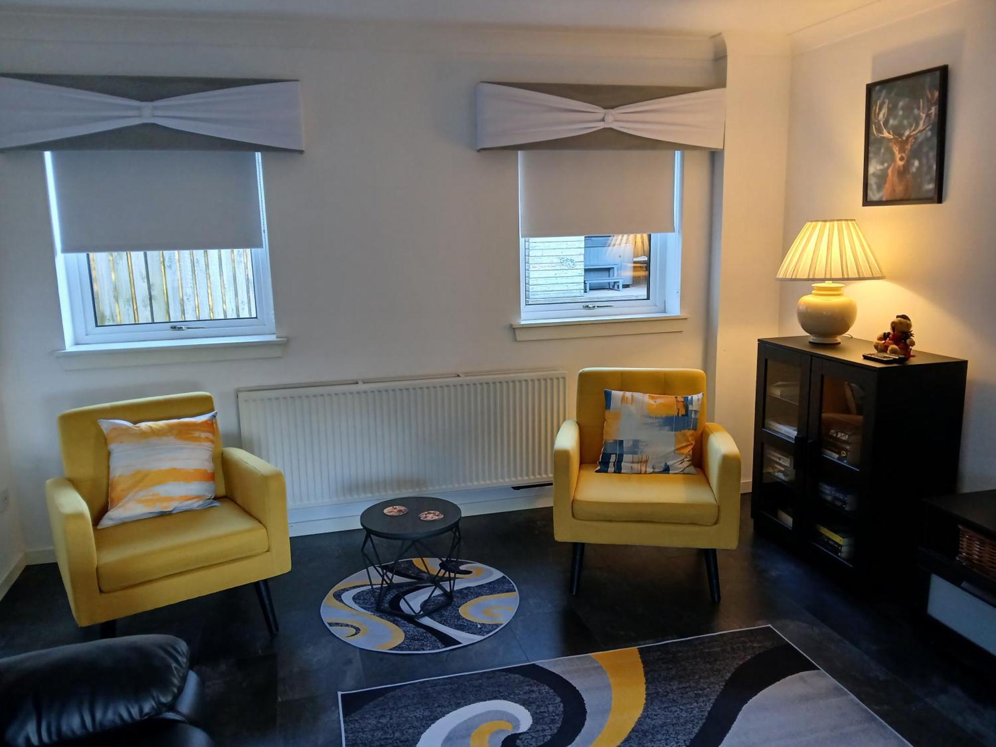 The Cottage - Hot Tub - Nr Glasgow - Self Check-In Коутбридж Екстериор снимка